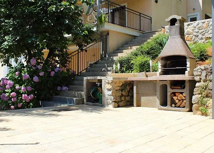 Apartmán With Parking Space Opric, Opatija - 7753 Lovran